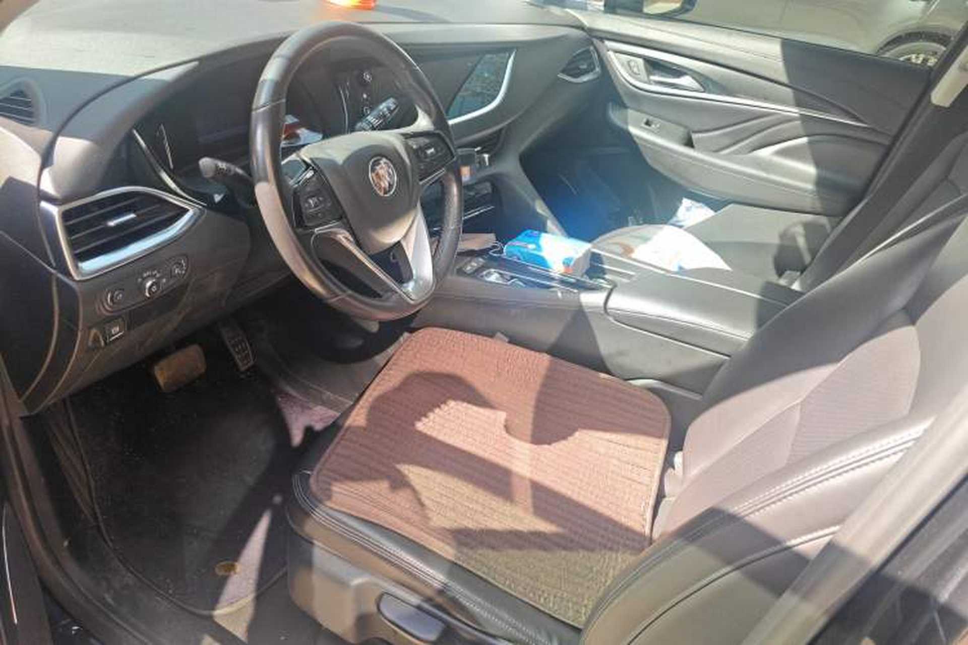 Used Buick Enclave 2020 28T Two-Wheel Drive Zhanqi Version Left Front Seat