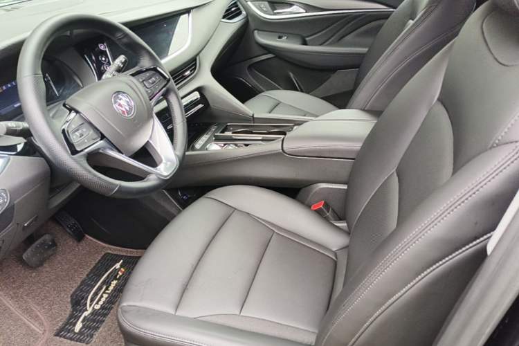 Used Buick Enclave 2020 28T Two-Wheel Drive Luxury Version Left Front Seat
