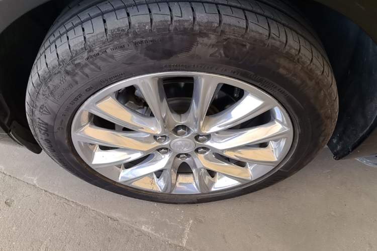 Used Buick Enclave 2020 28T Four-Wheel Drive Flagship Version Left Front Wheel Hub