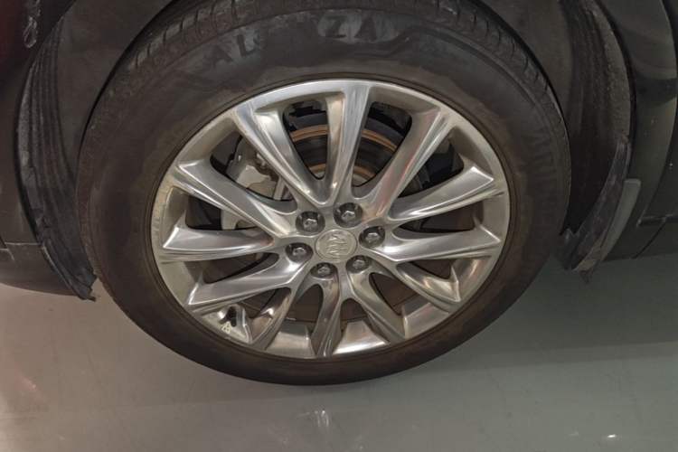 Used Buick Enclave 2020 28T Four-Wheel Drive Flagship Version Left Front Wheel Hub