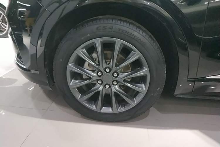 Used Buick Enclave 2020 28T Two-Wheel Drive Prestige Version Left Front Wheel Hub