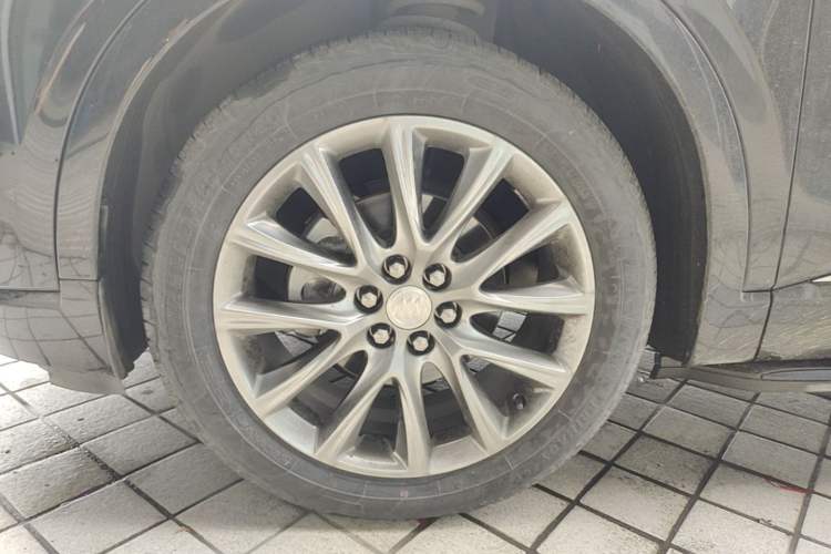 Used Buick Enclave 2020 28T Four-Wheel Drive Prestige Version Left Front Wheel Hub