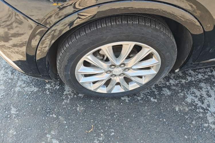 Used Buick Enclave 2020 28T Four-Wheel Drive Flagship Version Left Front Wheel Hub