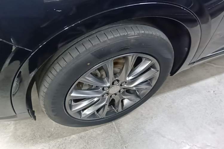 Used Buick Enclave 2020 28T Two-Wheel Drive Prestige Version Left Front Wheel Hub