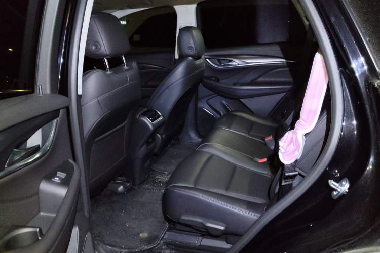 Used Buick Enclave 2020 28T Two-Wheel Drive Luxury Version Left Rear Seat