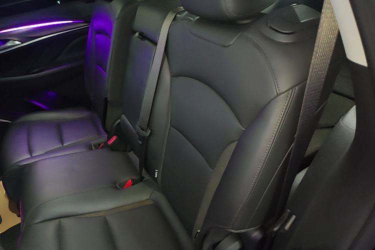Used Buick Enclave 2020 28T Two-Wheel Drive Luxury Version Left Rear Seat