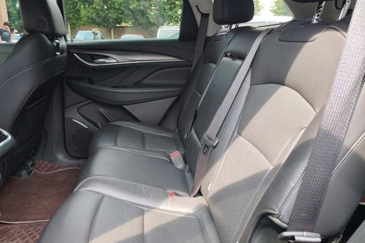 Used Buick Enclave 2020 28T Two-Wheel Drive Prestige Version Left Rear Seat