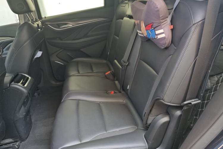 Used Buick Enclave 2020 28T Two-Wheel Drive Zhanqi Version Left Rear Seat