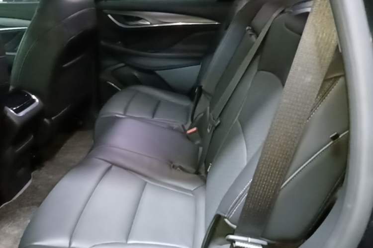 Used Buick Enclave 2020 28T Two-Wheel Drive Prestige Version Left Rear Seat