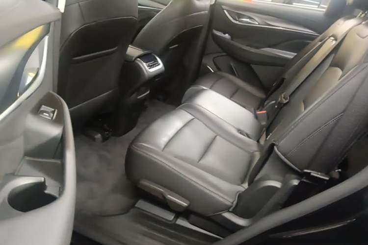 Used Buick Enclave 2020 28T Two-Wheel Drive Zhanqi Version Left Rear Seat