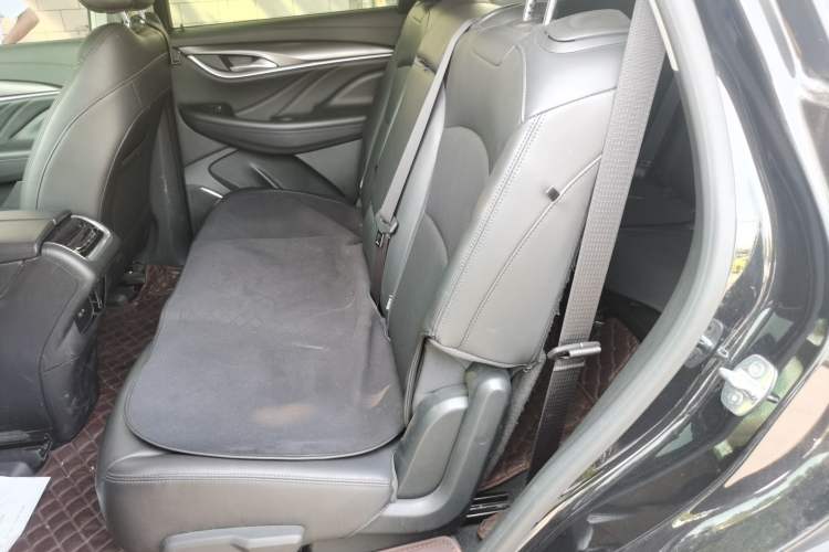 Used Buick Enclave 2020 28T Two-Wheel Drive Luxury Version Left Rear Seat