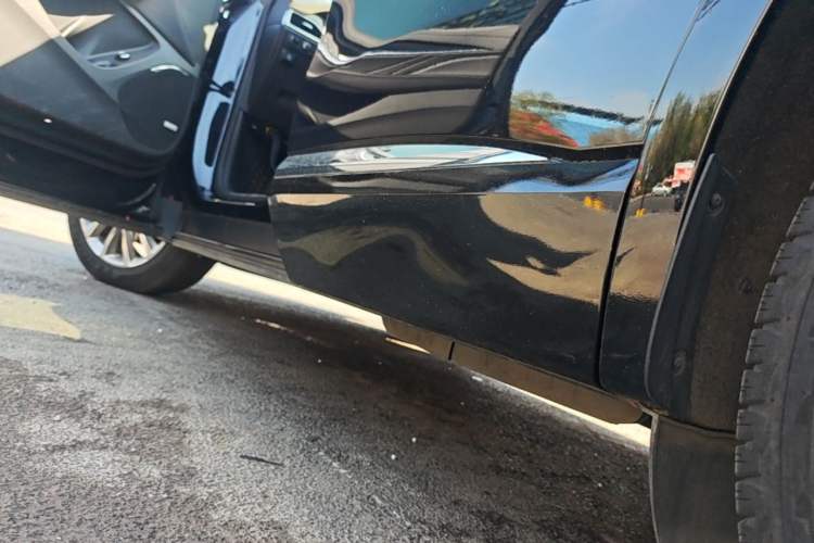 Used Buick Enclave 2020 28T Four-Wheel Drive Flagship Version Left Side Sill