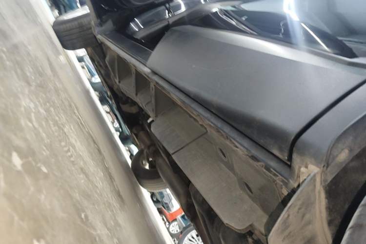 Used Buick Enclave 2020 28T Two-Wheel Drive Luxury Version Left Side Sill