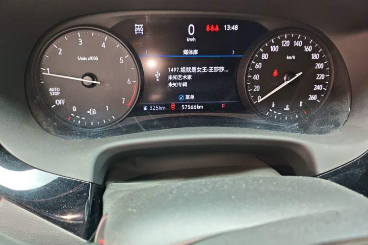 Used Buick Enclave 2020 28T Four-Wheel Drive Luxury Flagship Edition Odometer Close Up