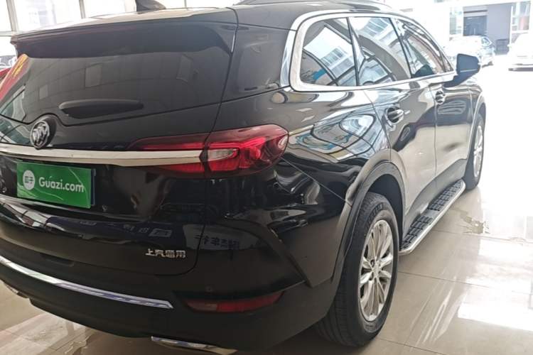 Used Buick Enclave 2020 28T Two-Wheel Drive Luxury Version Rear Right 45 Deg