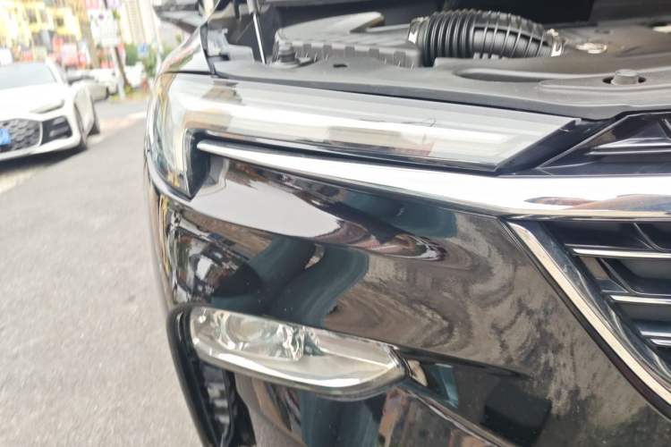 Used Buick Enclave 2020 28T Two-Wheel Drive Luxury Version Right Front Headlight