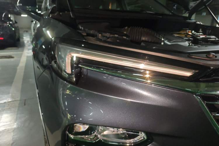 Used Buick Enclave 2020 28T Four-Wheel Drive Luxury Flagship Edition Right Front Headlight