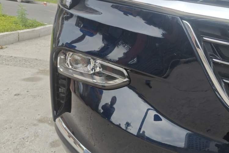 Used Buick Enclave 2020 28T Four-Wheel Drive Prestige Version Right Front Headlight