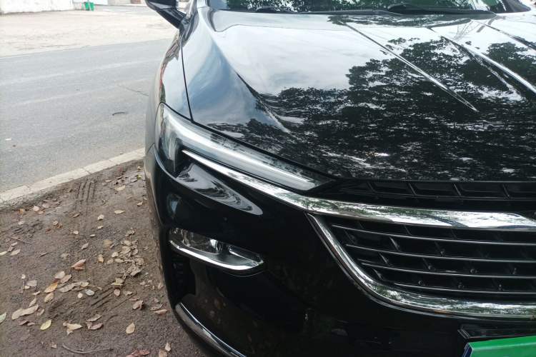 Used Buick Enclave 2020 28T Two-Wheel Drive Prestige Version Right Front Headlight