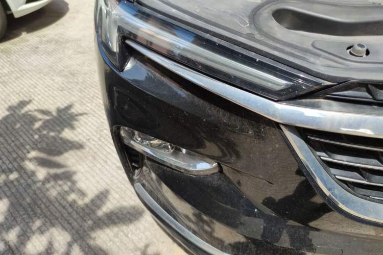 Used Buick Enclave 2020 28T Two-Wheel Drive Prestige Version Right Front Headlight