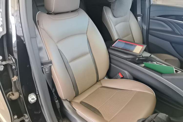 Used Buick Enclave 2020 28T Four-Wheel Drive Flagship Version Right Front Seat