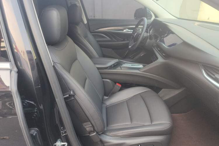 Used Buick Enclave 2020 28T Two-Wheel Drive Luxury Version Right Front Seat