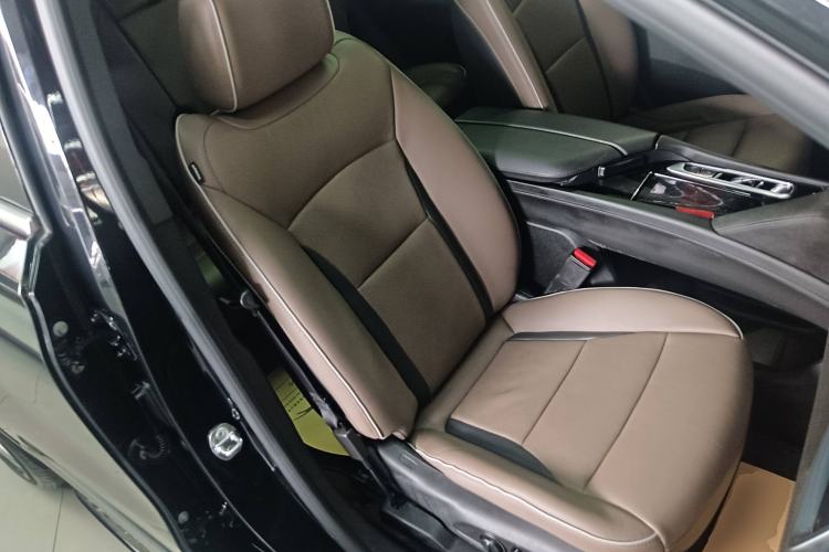 Used Buick Enclave 2020 28T Four-Wheel Drive Luxury Flagship Edition Right Front Seat
