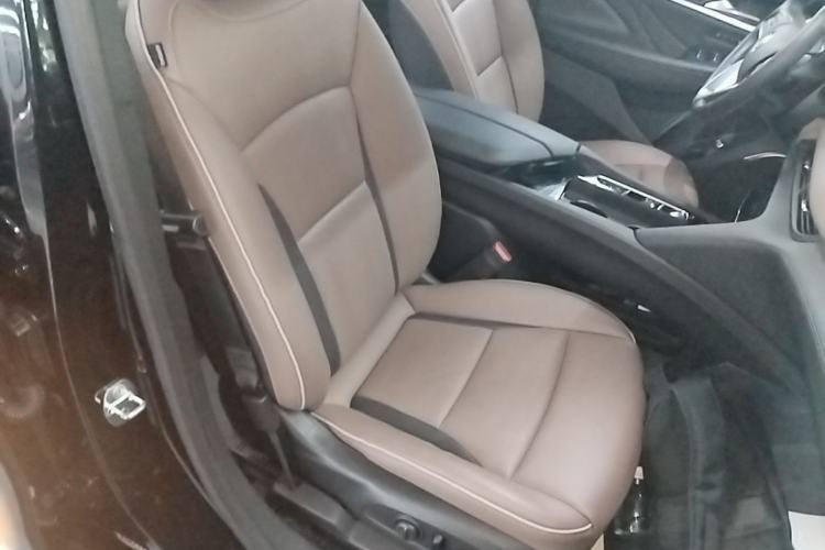 Used Buick Enclave 2020 28T Four-Wheel Drive Flagship Version Right Front Seat