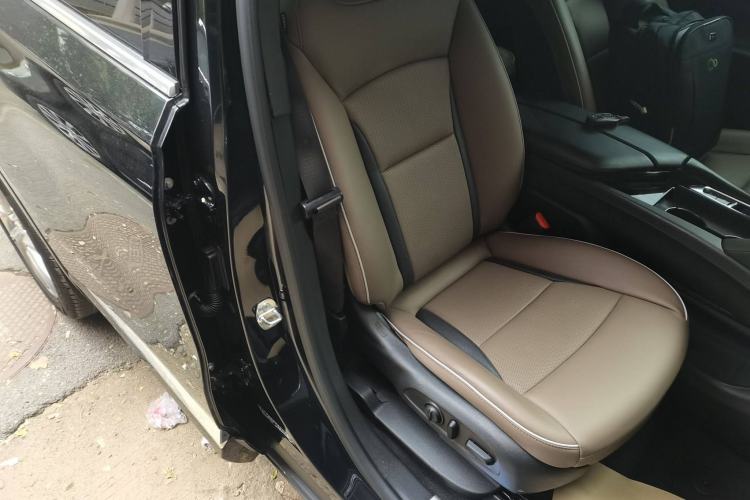 Used Buick Enclave 2020 28T Four-Wheel Drive Luxury Flagship Edition Right Front Seat