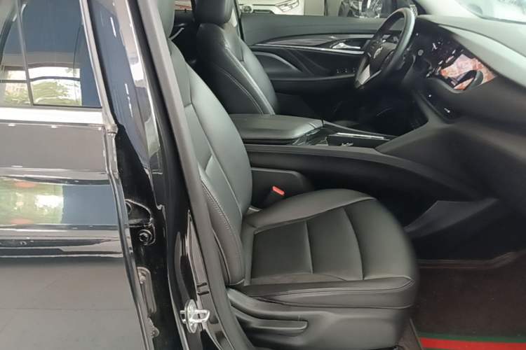 Used Buick Enclave 2020 28T Two-Wheel Drive Zhanqi Version Right Front Seat