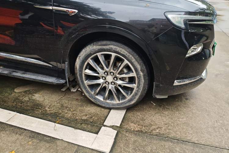 Used Buick Enclave 2020 28T Four-Wheel Drive Prestige Version Right Front Wheel Hub