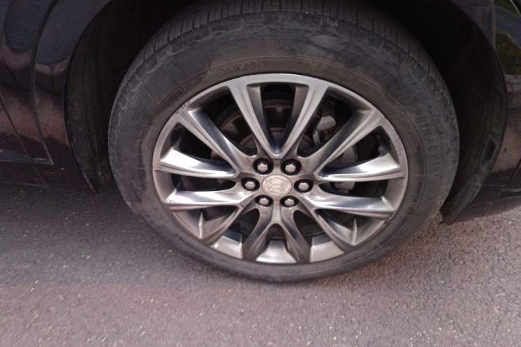 Used Buick Enclave 2020 28T Four-Wheel Drive Prestige Version Right Front Wheel Hub