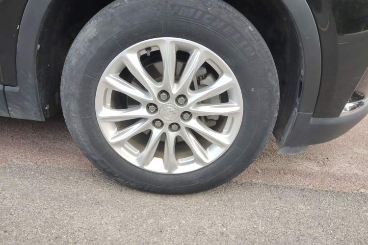 Used Buick Enclave 2020 28T Two-Wheel Drive Luxury Version Right Front Wheel Hub