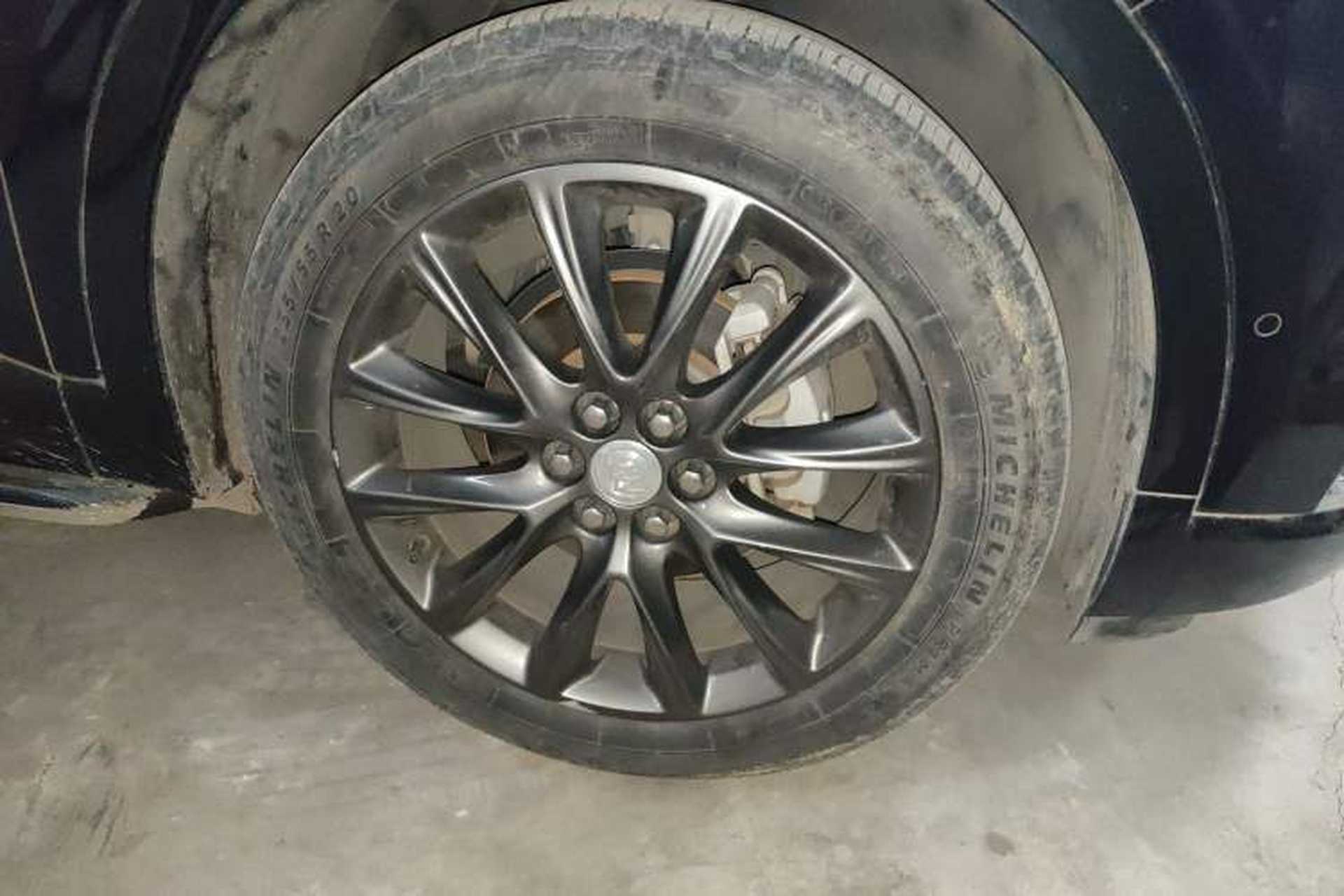 Used Buick Enclave 2020 28T Four-Wheel Drive Luxury Flagship Edition Right Front Wheel Hub