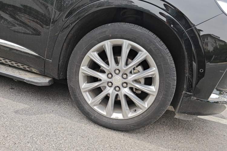 Used Buick Enclave 2020 28T Four-Wheel Drive Flagship Version Right Front Wheel Hub