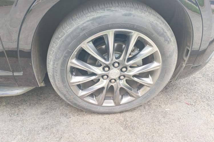 Used Buick Enclave 2020 28T Four-Wheel Drive Prestige Version Right Front Wheel Hub