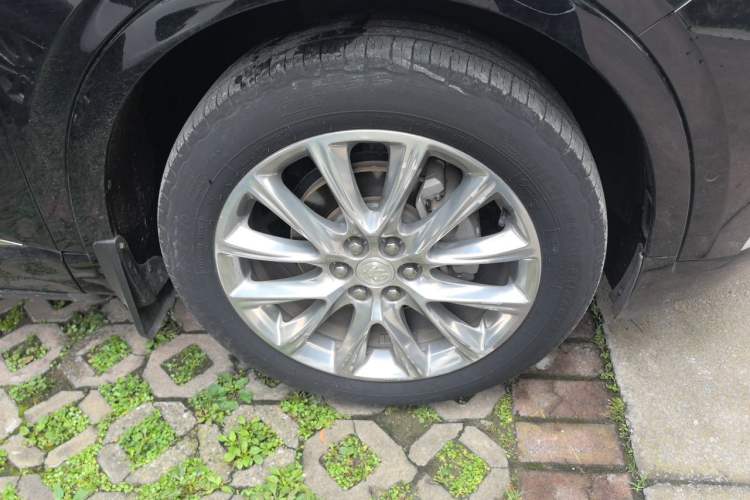 Used Buick Enclave 2020 28T Four-Wheel Drive Luxury Flagship Edition Right Front Wheel Hub