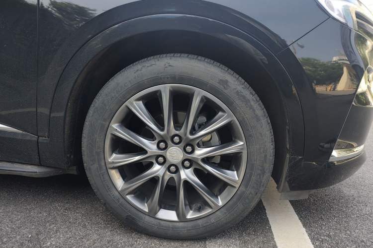 Used Buick Enclave 2020 28T Four-Wheel Drive Prestige Version Right Front Wheel Hub