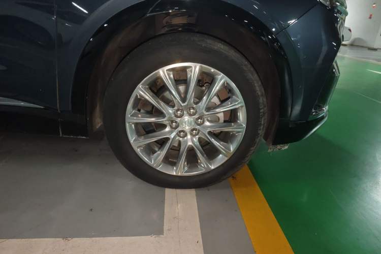 Used Buick Enclave 2020 28T Four-Wheel Drive Luxury Flagship Edition Right Front Wheel Hub