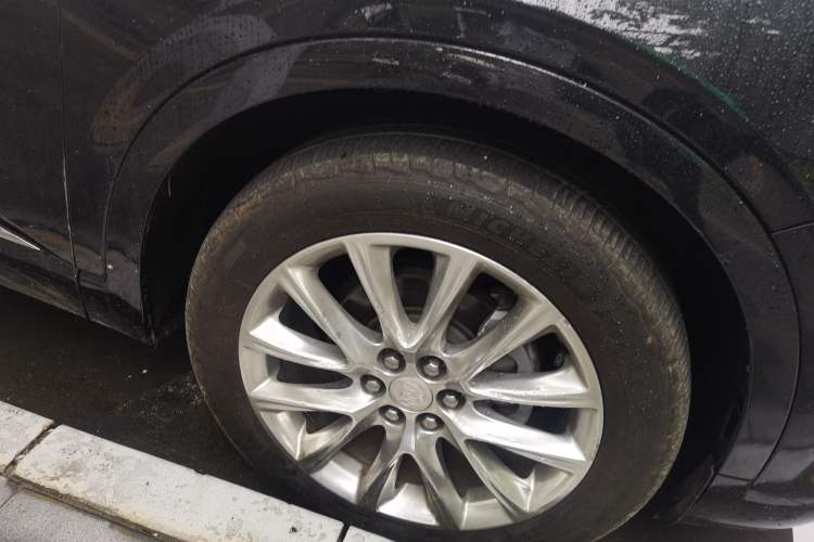Used Buick Enclave 2020 28T Four-Wheel Drive Prestige Version Right Front Wheel Hub