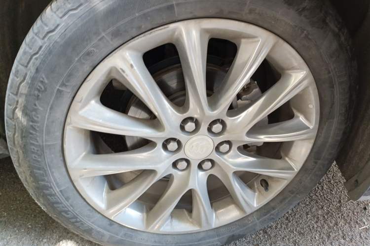 Used Buick Enclave 2020 28T Four-Wheel Drive Flagship Version Right Front Wheel Hub