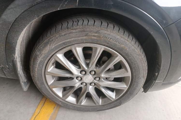 Used Buick Enclave 2020 28T Four-Wheel Drive Prestige Version Right Front Wheel Hub