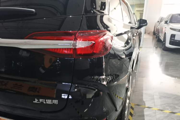 Used Buick Enclave 2020 28T Four-Wheel Drive Flagship Version Right Rear Taillight