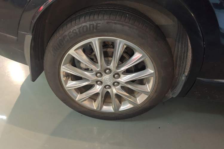 Used Buick Enclave 2020 28T Four-Wheel Drive Flagship Version Right Rear Wheel Hub