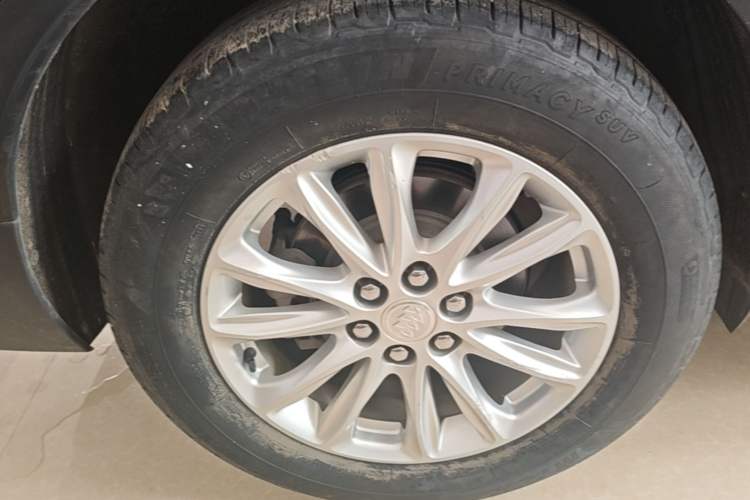 Used Buick Enclave 2020 28T Two-Wheel Drive Luxury Version Right Rear Wheel Hub