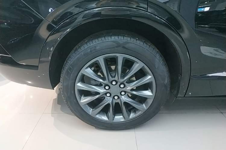 Used Buick Enclave 2020 28T Two-Wheel Drive Prestige Version Right Rear Wheel Hub
