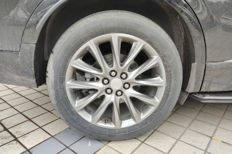 Used Buick Enclave 2020 28T Four-Wheel Drive Prestige Version Right Rear Wheel Hub