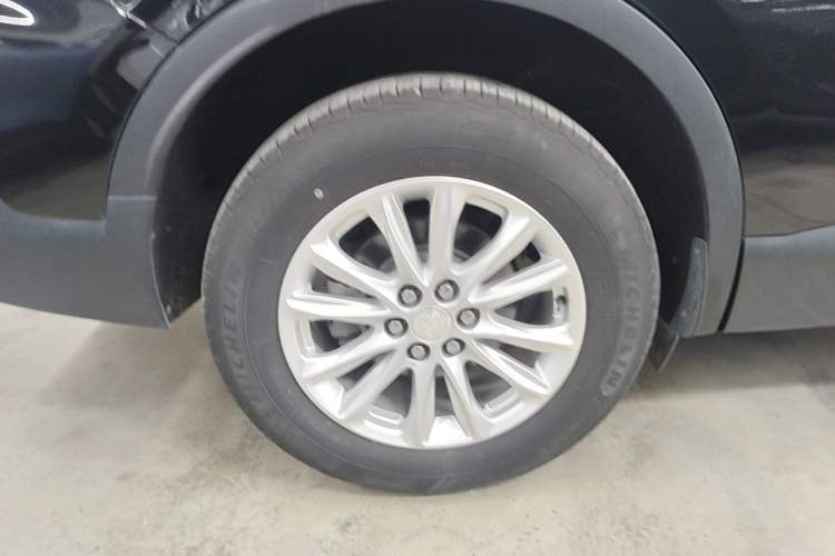 Used Buick Enclave 2020 28T Two-Wheel Drive Luxury Version Right Rear Wheel Hub