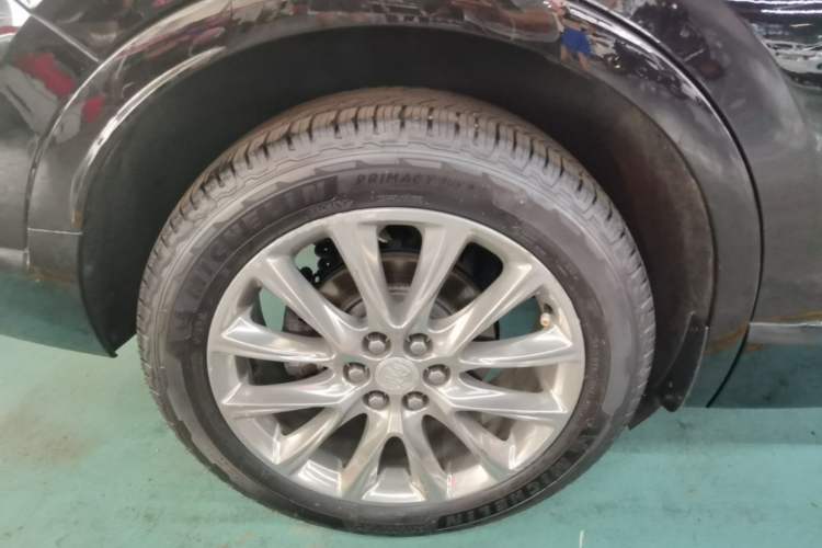 Used Buick Enclave 2020 28T Four-Wheel Drive Luxury Flagship Edition Right Rear Wheel Hub