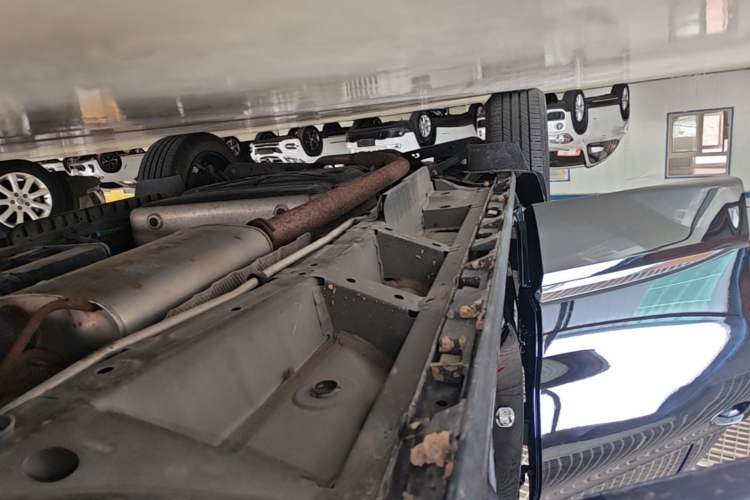 Used Buick Enclave 2020 28T Two-Wheel Drive Prestige Version Right Side Sill